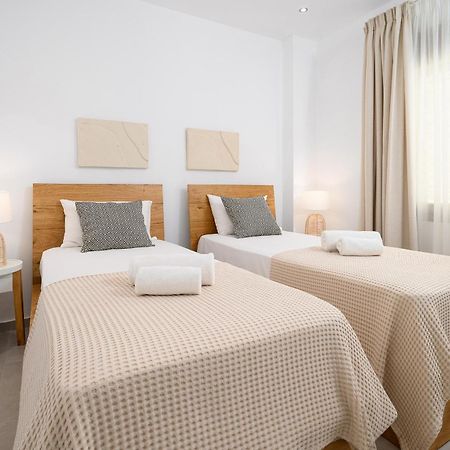 Ammokrinos Luxury Homes,150M From The Beach Kalamaki  Ngoại thất bức ảnh