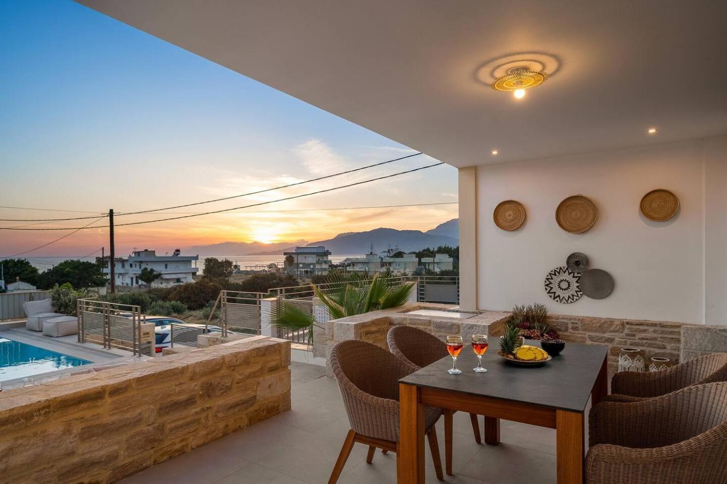 Ammokrinos Luxury Homes,150M From The Beach Kalamaki  Ngoại thất bức ảnh
