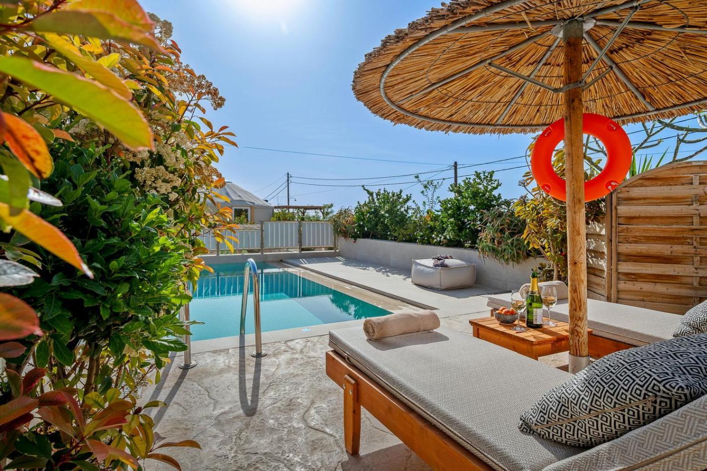 Ammokrinos Luxury Homes,150M From The Beach Kalamaki  Ngoại thất bức ảnh