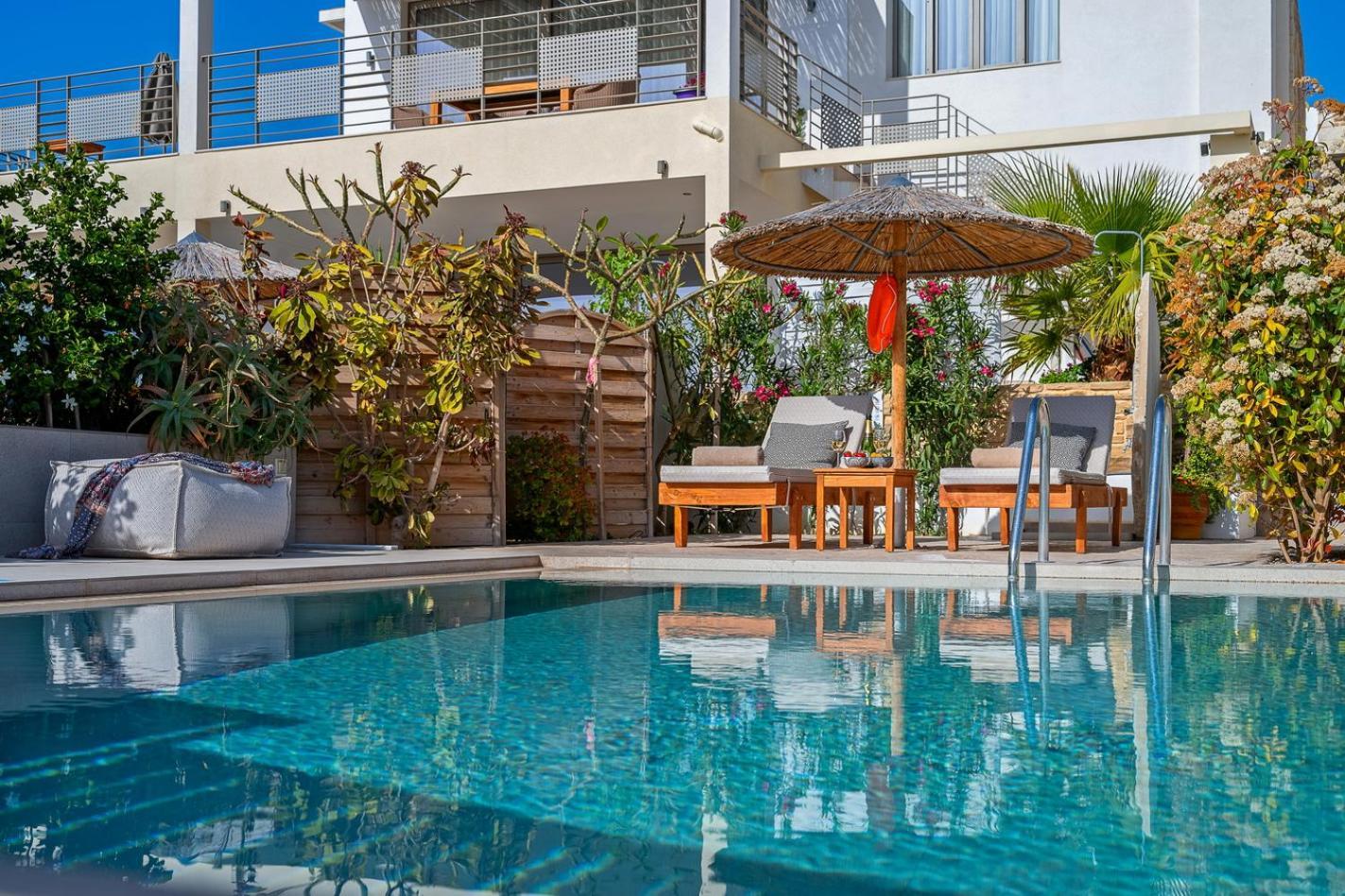 Ammokrinos Luxury Homes,150M From The Beach Kalamaki  Ngoại thất bức ảnh
